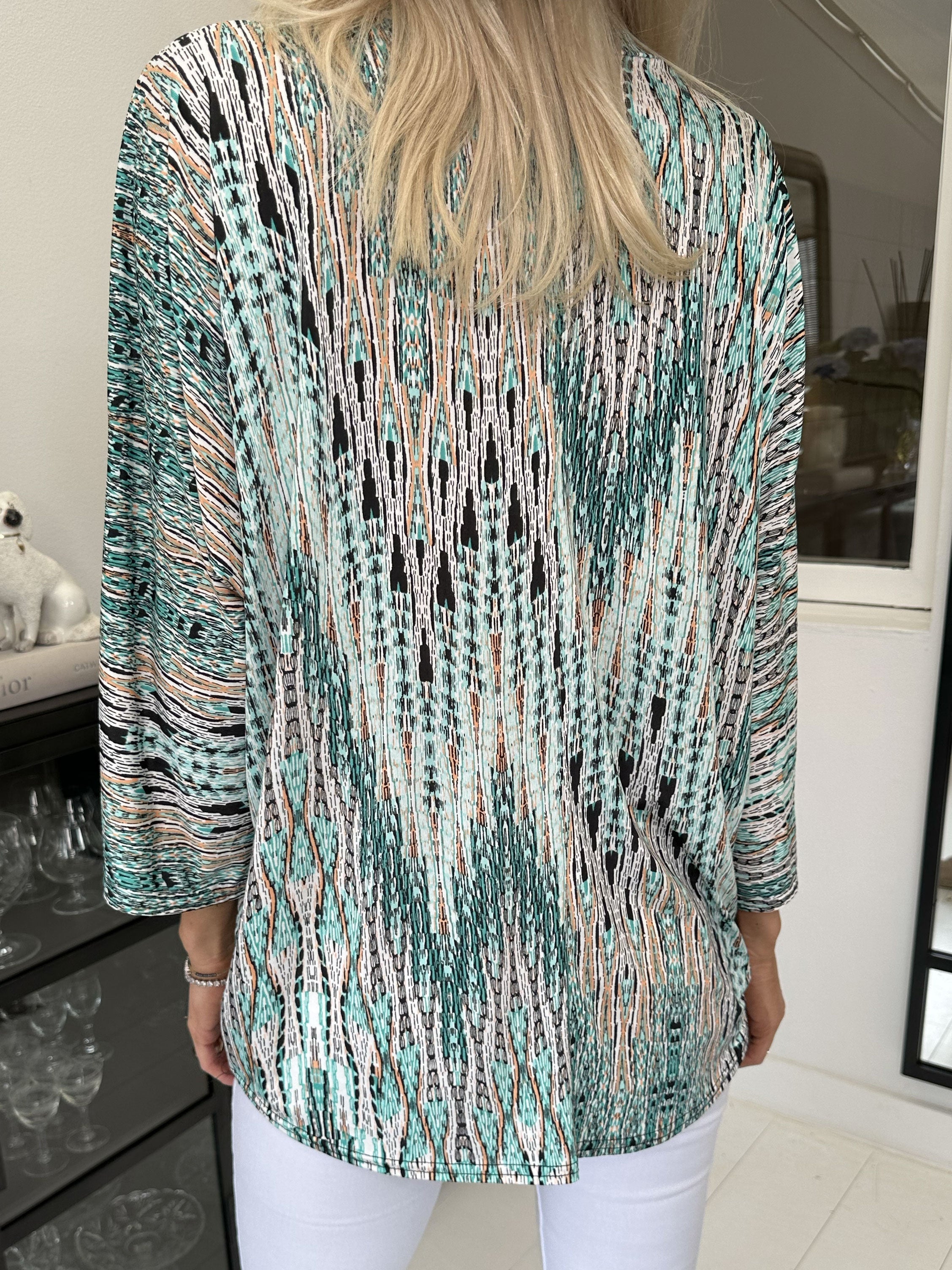 Celia Stripe - Söt tunika i elastiskt tyg med dragkedja